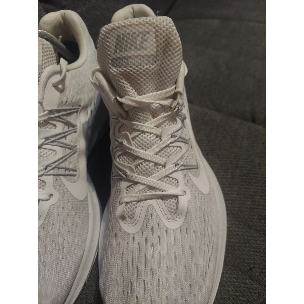Nike  Zoom Winflo 5 String Running Sneaker White sz 10 Tennis Shoe Walking - Picture 4 of 12
